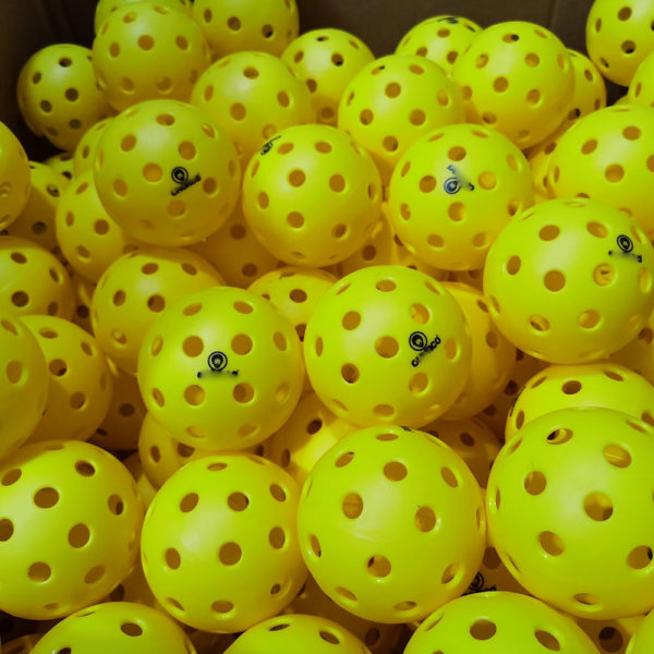 40-hole Outdoor Pickleball Ball with Authentic Bounce Technology and Exceptional Durability - Image 3